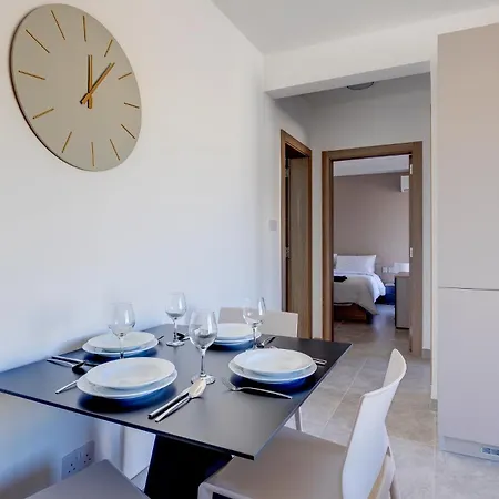Elegant 2 Bedroom Apartment, Valley Views Karp1-7 *