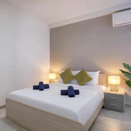 Elegant 2 Bedroom Apartment, Valley Views Karp1-7 *