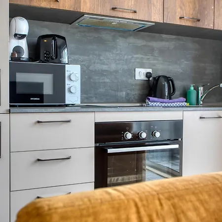 Elegant 2 Bedroom Apartment, Valley Views Karp1-7 아파트 *